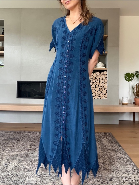Vintage Dresses & Skirts - Vintage whimsical Embroidered V-Neck Button Front Dress medium